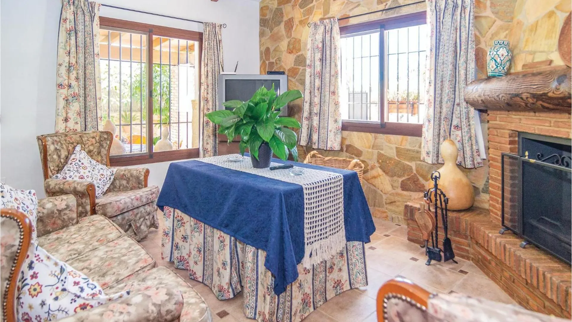 Awesome Home In Mijas With House A Mountain View 0*,  İspanya